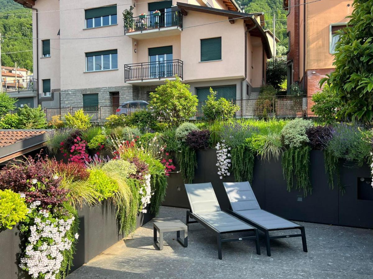 Luxury Lakefront Penthouse Лезено Экстерьер фото