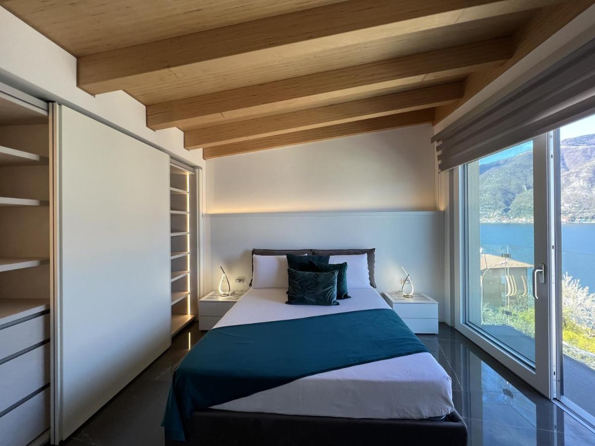 Luxury Lakefront Penthouse Лезено Экстерьер фото